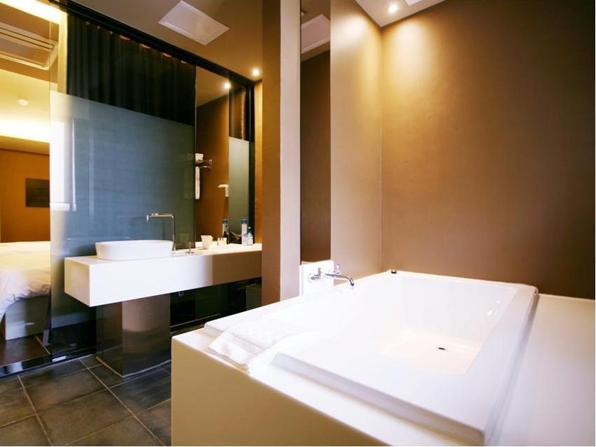 Hotel Oscar Suite Gunsan Εξωτερικό φωτογραφία