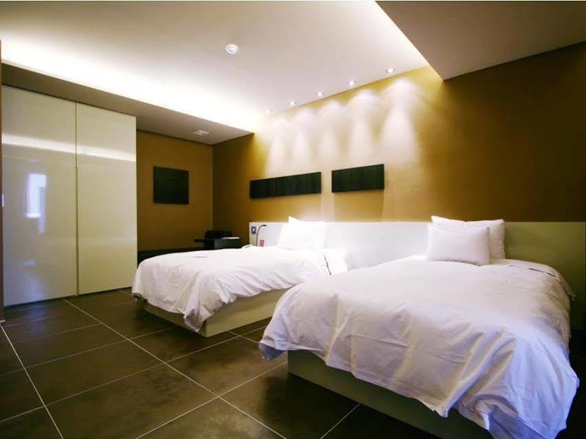 Hotel Oscar Suite Gunsan Εξωτερικό φωτογραφία